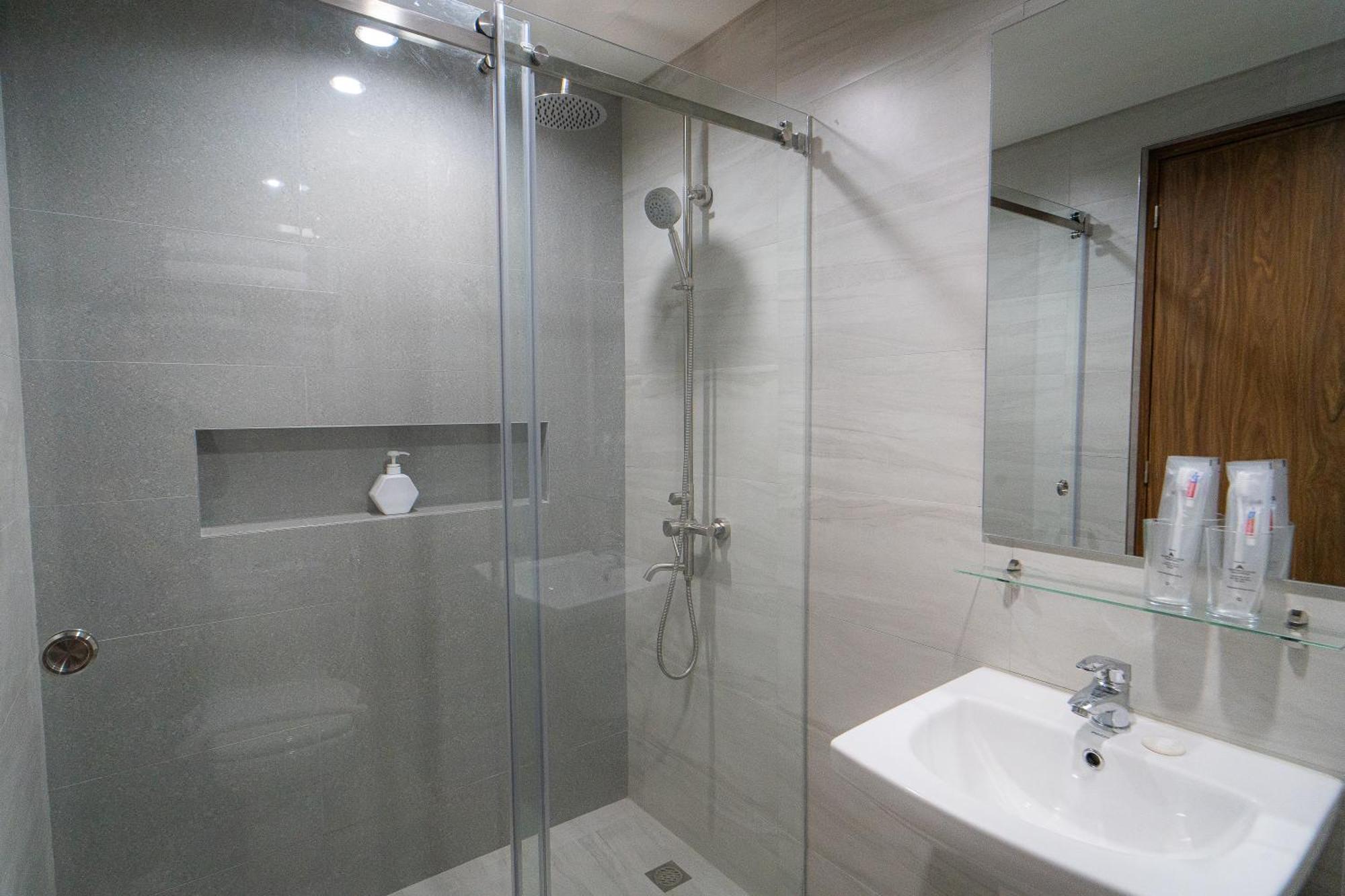 Mangrove Residences Mactan Punta Engaño エクステリア 写真